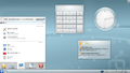 KDE 4.5.0 -työpöytä oletusasetuksilla ja muutamalla sovelmalla